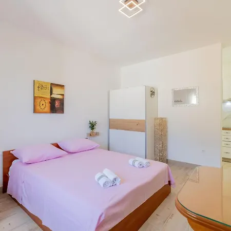 Stanic - Apt- A2 Olive Tree By Interhome * Duće